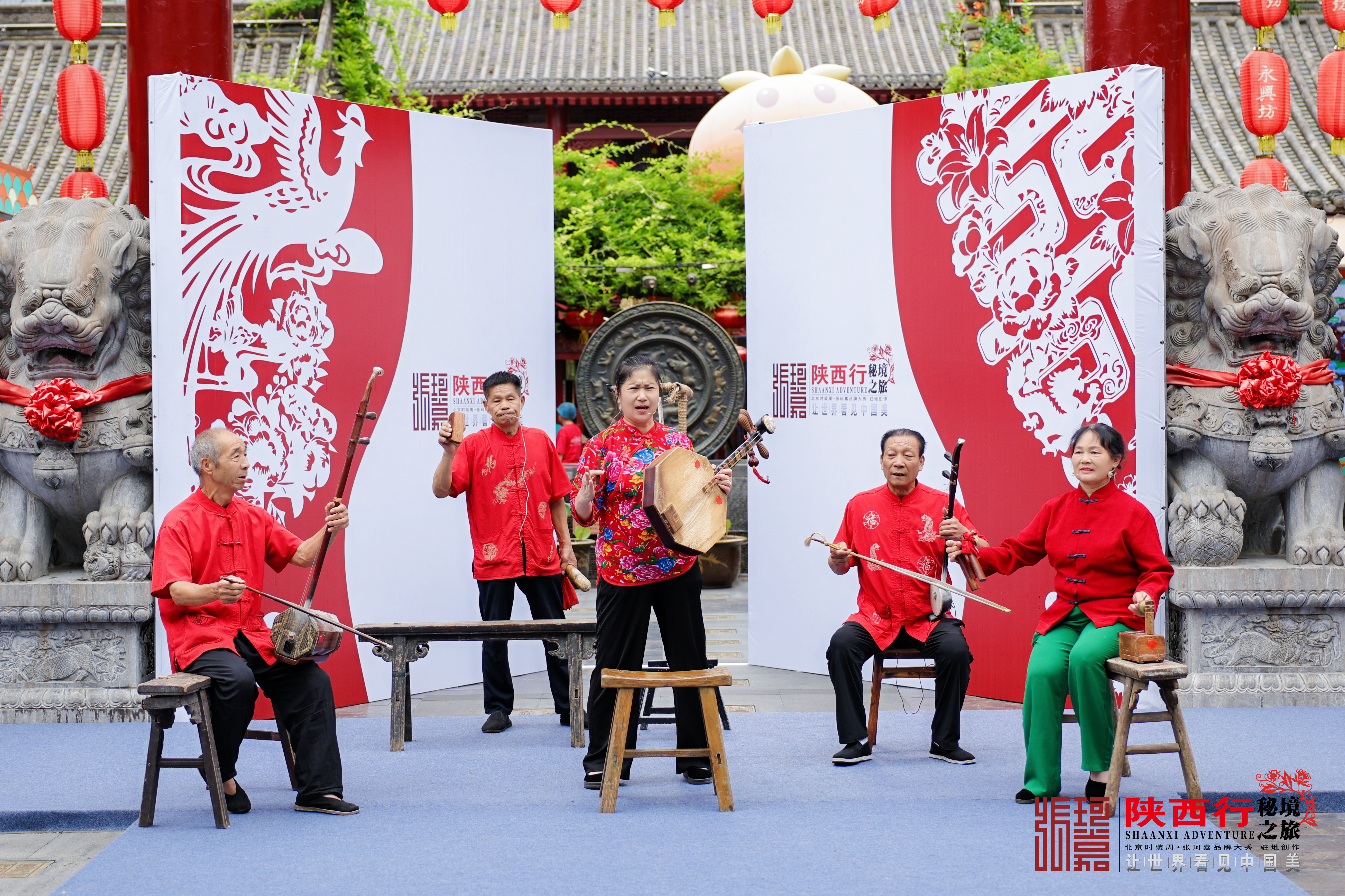 传统非遗邂逅现代时尚 永兴坊上演陕西非遗大秀