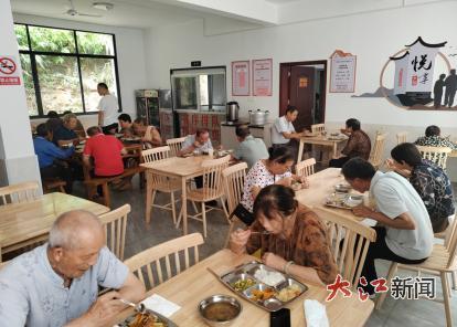 刷脸吃饭，萍乡湘东20个智慧食堂守护“一老一小”