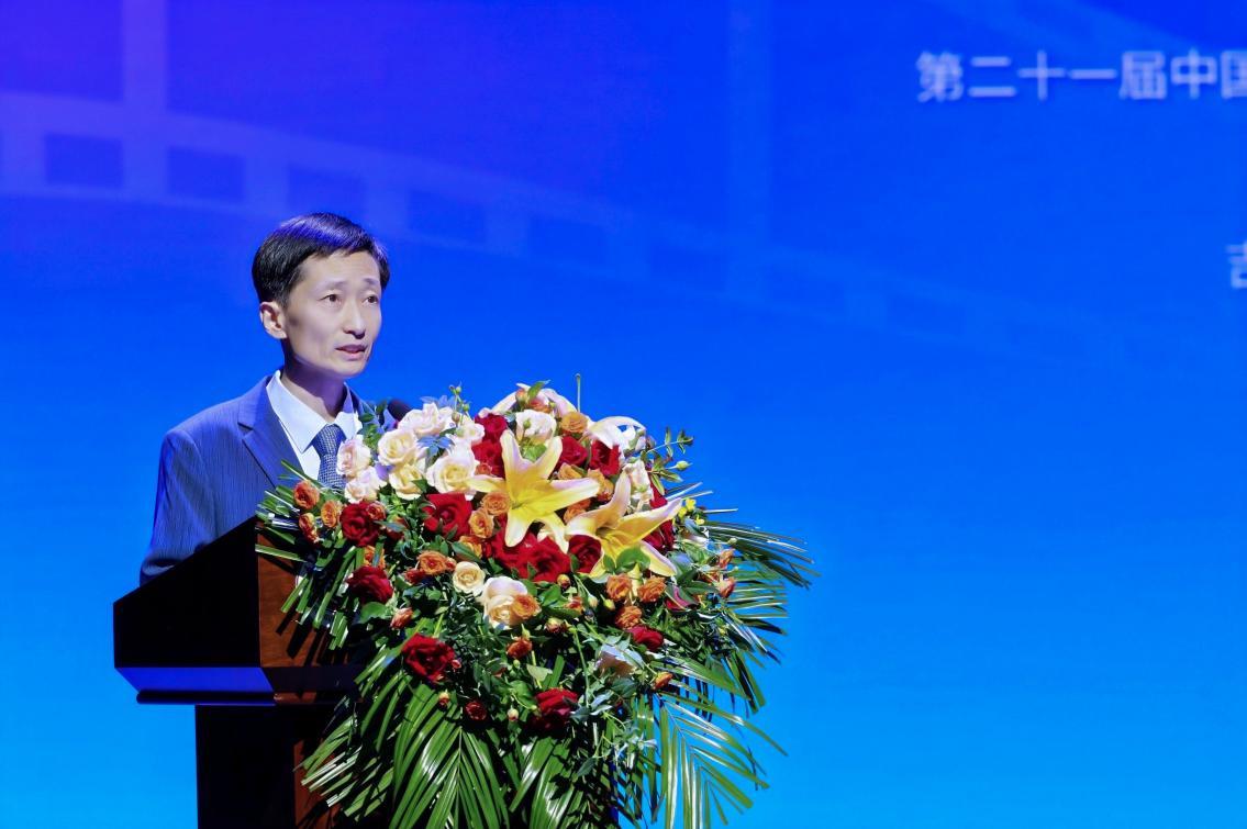 中国电影家协会理事、吉林省电影家协会副主席、长春光华学院董事长康启鹏致辞