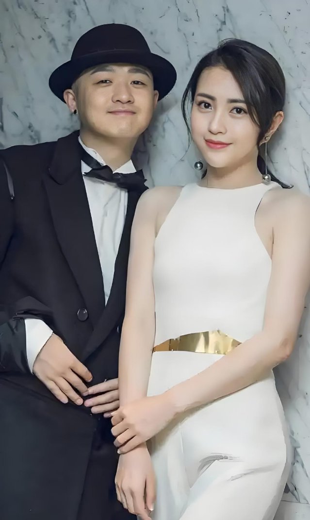 包贝尔被曝疑似出轨引发热议 婚姻状况引全网关注