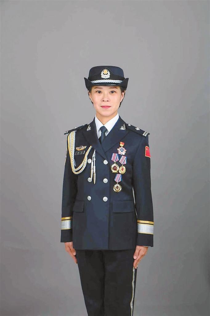 潘红