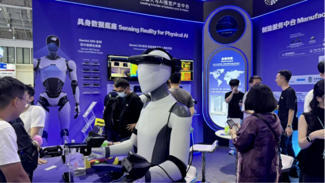 世界模型站上风口，机器人距离“真正干活”还有多远？_凤凰网