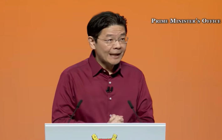 新加坡总理用中文发表演讲：我们绝不可成为单语社会
