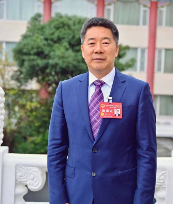 重庆市人大代表,重庆机场集团党委书记、董事长戴科。受访者供图