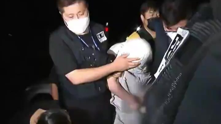 涉嫌杀害25岁在韩女留学生，30多岁男子被捕画面曝光