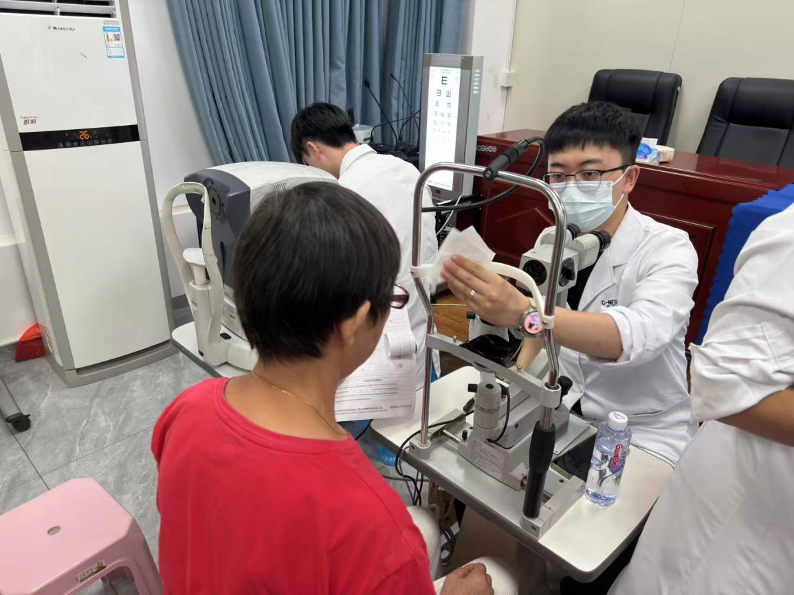 关爱老年眼健康 守护“睛”彩晚年 ——西乡街道臣田社区开展老年眼健康宣讲活动