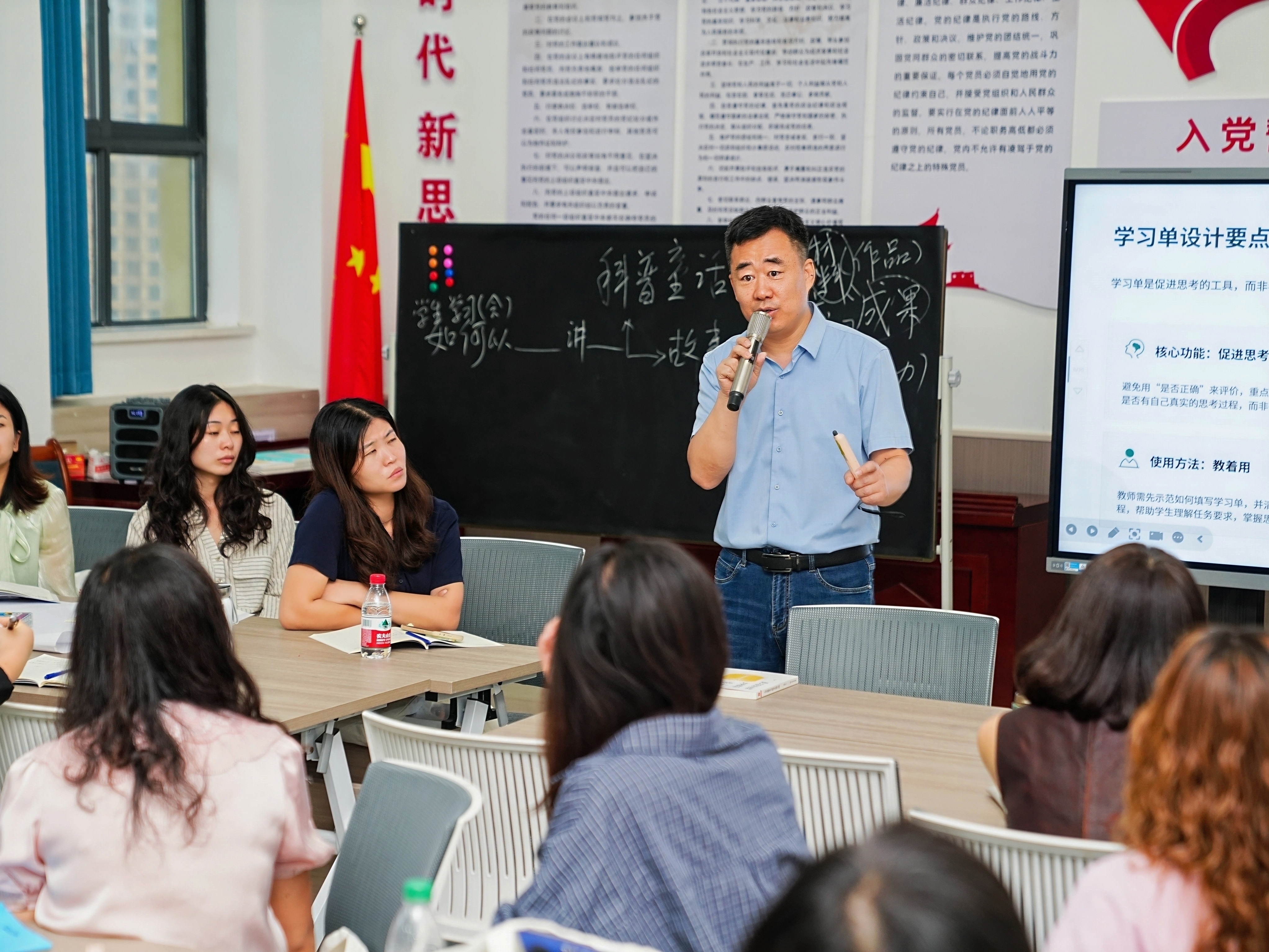 让“书香有径”成为每一所学校的日常风景——第二届全民阅读师训活动在甘肃定西成功举办