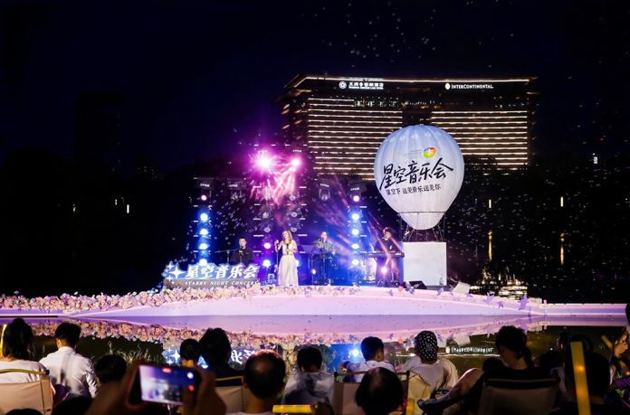 热度持续!香蜜湖「甜MEET七夕甜蜜补给站」引爆节日经济