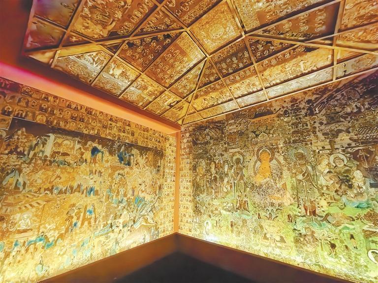 （本文配图均为《丝路回望&middot;瓷上中国——釉色里的敦煌》陶瓷文化主题特展展品，刘珊摄）