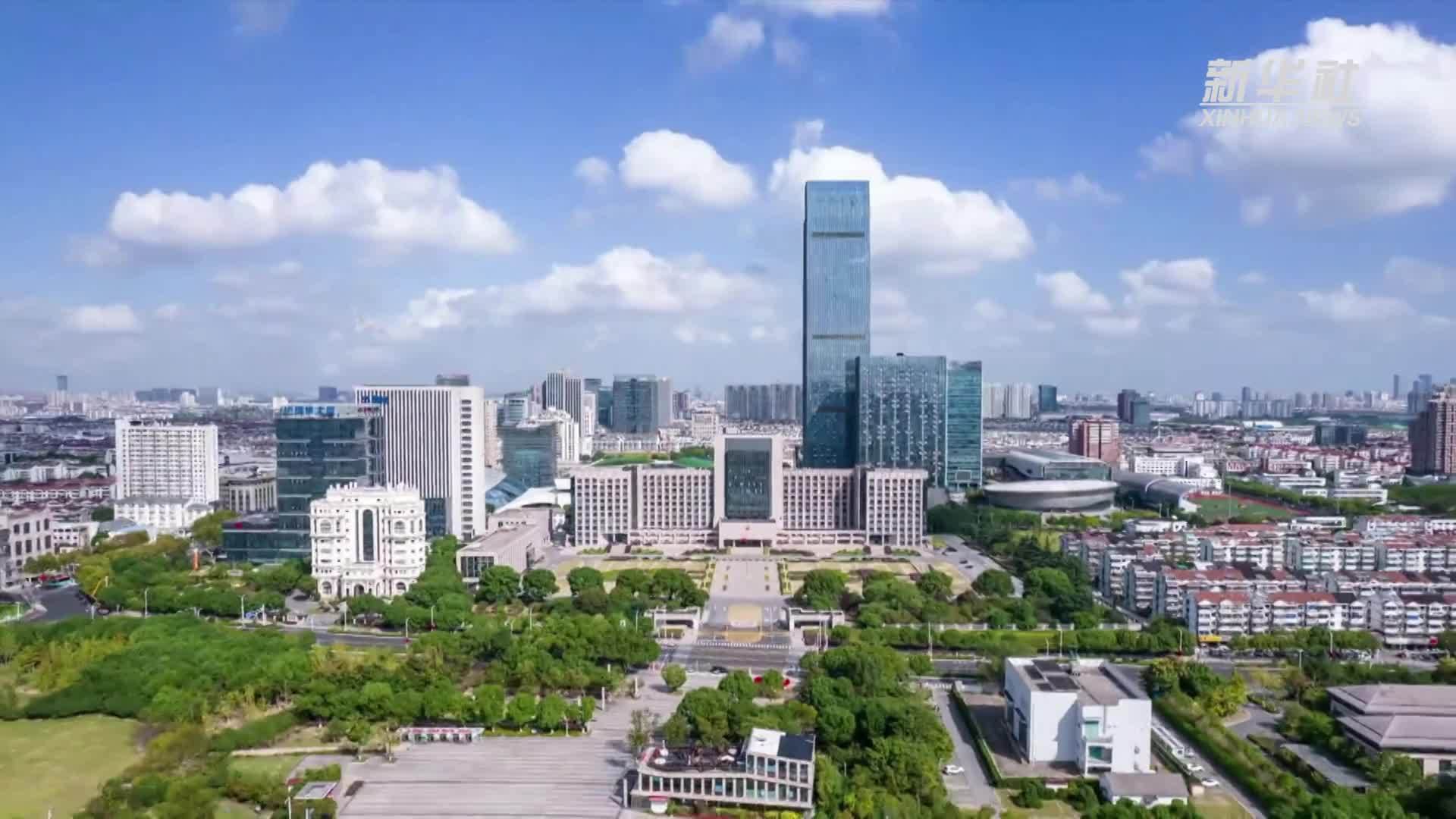江苏苏州：机器人跑出产业发展“加速度”