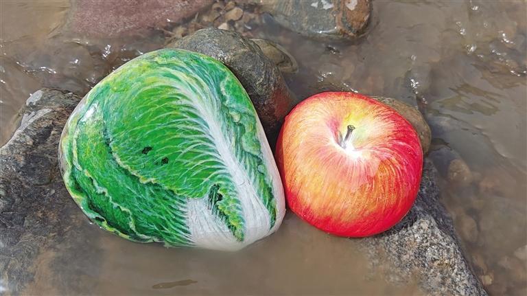 姚立娟的黄河石画作品