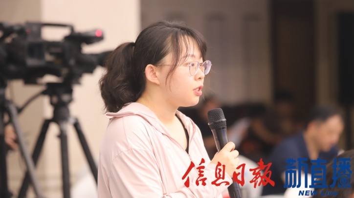 红土地上的奋斗者——“医心永向党 忠诚护健康”记者见面会