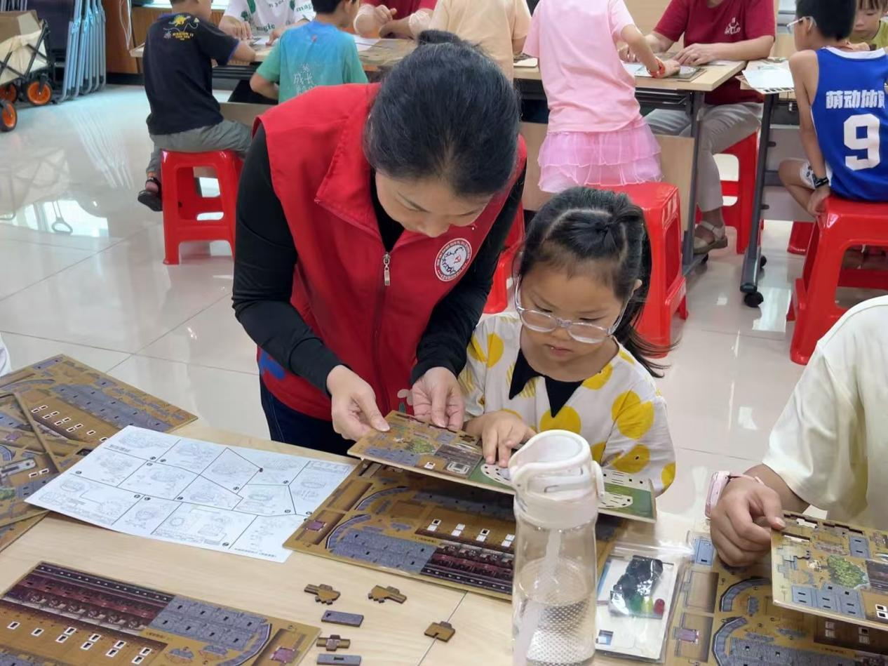 匠心筑家携手共造 庄边社区亲子手工活动让优良家风浸润童心