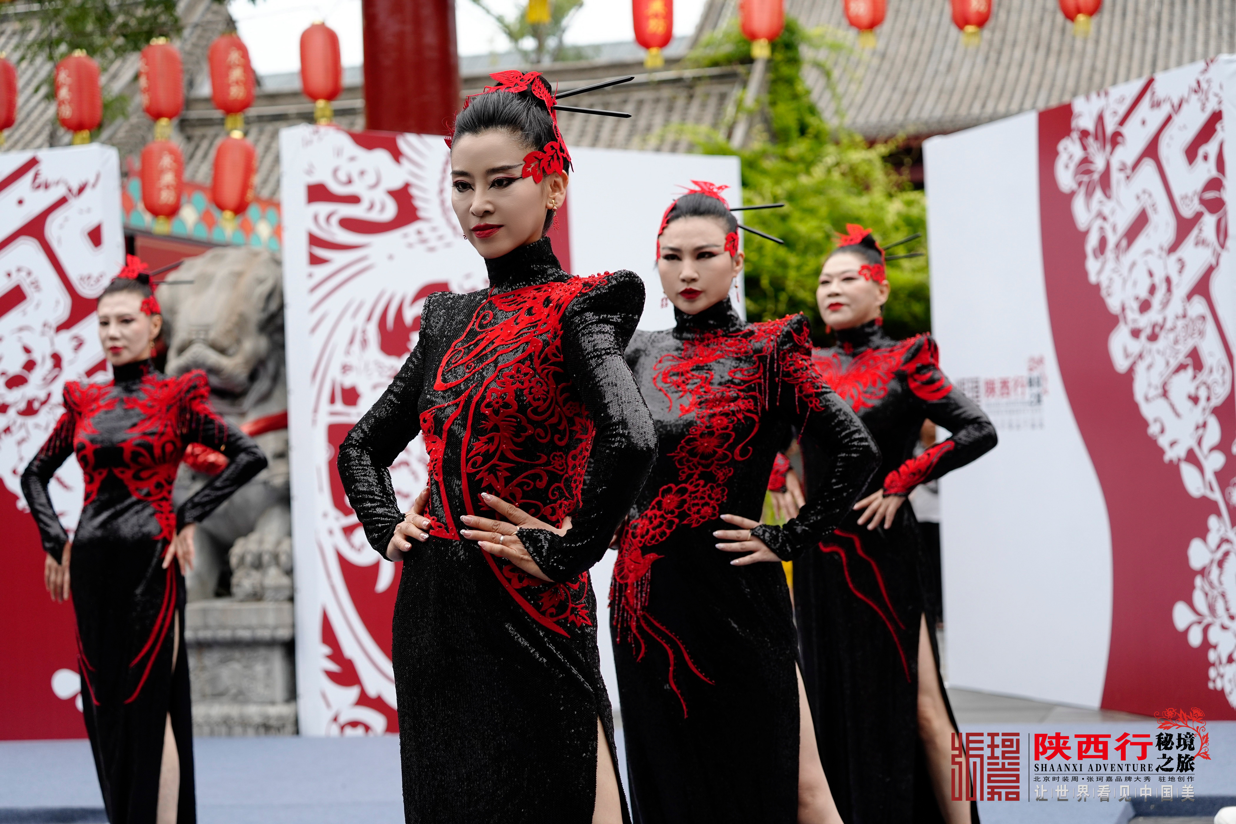 传统非遗邂逅现代时尚 永兴坊上演陕西非遗大秀