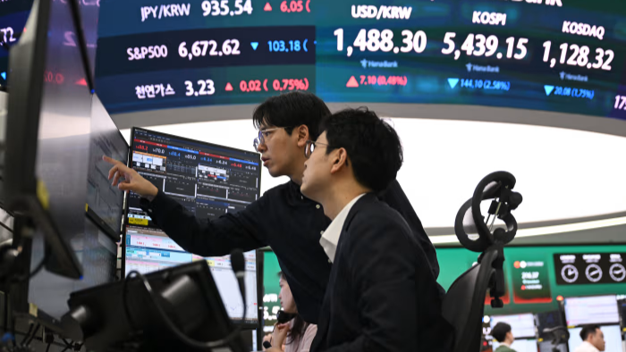 Finance Morning: Alibaba's HK$80B Placement Sinks Shares as Asia Retreats