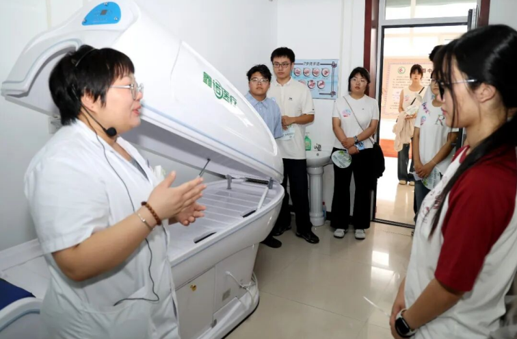 宁晋县中西医结合医院开展大学生暑期中医药社会实践活动