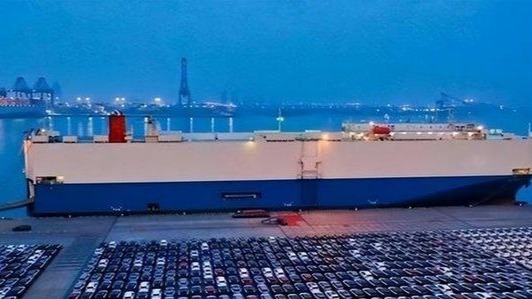 电力王国VS油气王国，中美汽车产业分道扬镳，石齐平：未来就是“半球化”