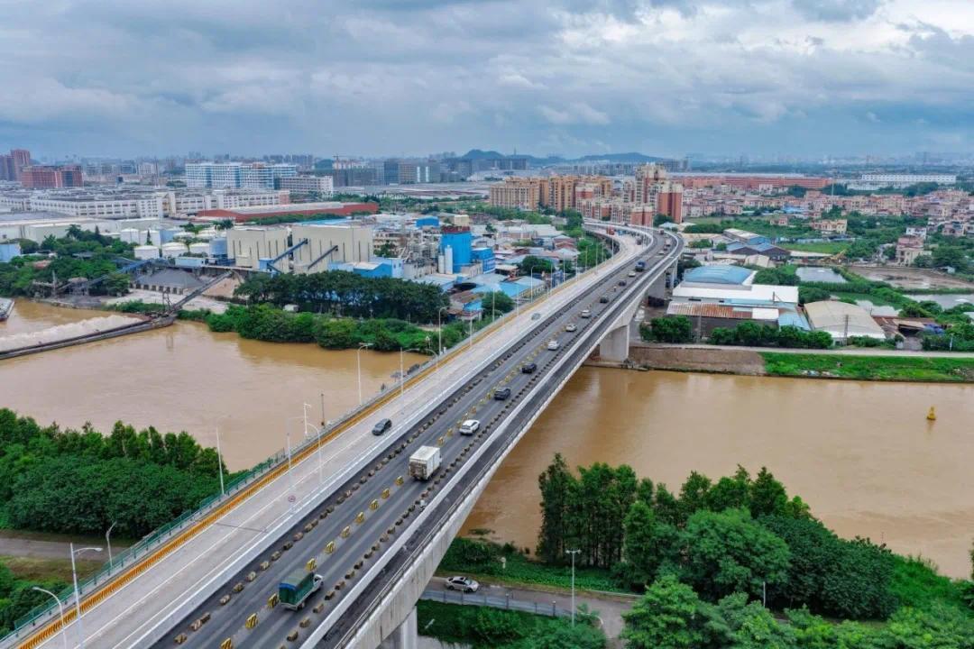 中山南三公路(三角至黄圃段)二期工程全线通车