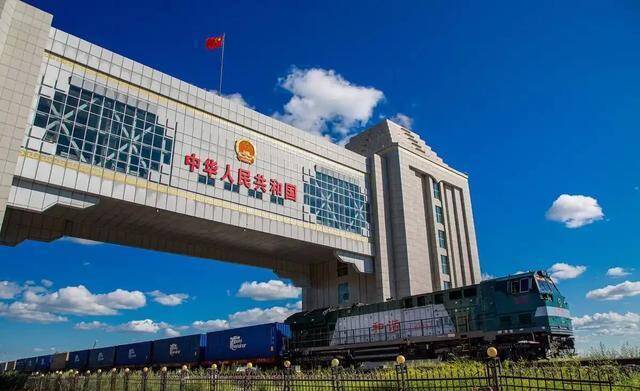 普京提议中俄永久免签，外交部发言人回应，我们到底赚了还是亏了