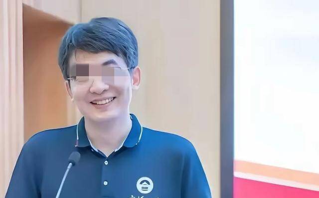 学术圈又爆丑闻：女学生出轨导师，29岁升武大教授，导师升副校长