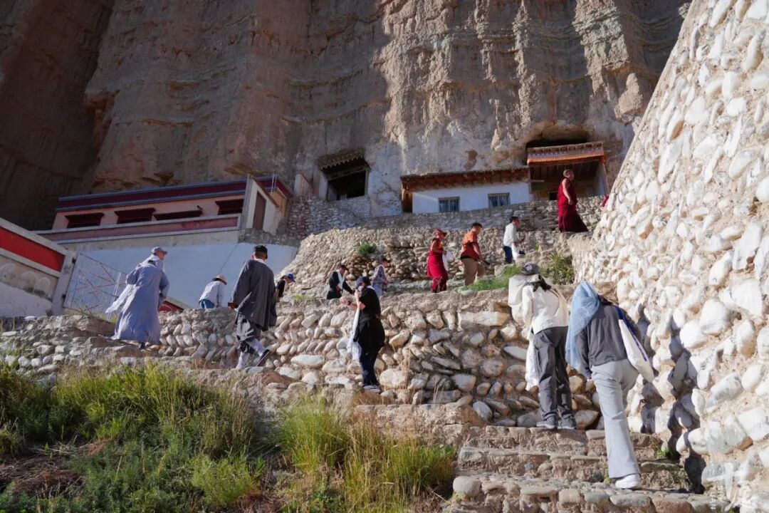 从皇家寺院殿宇到千户院落土墙，十愿智库研学万里行河湟谷地纪实