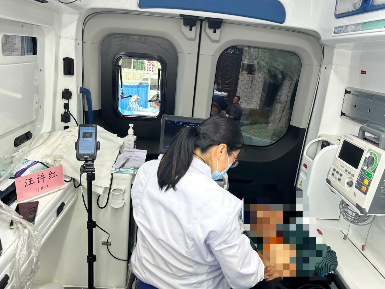 医防融合下沉一线 巡回义诊守护群众健康