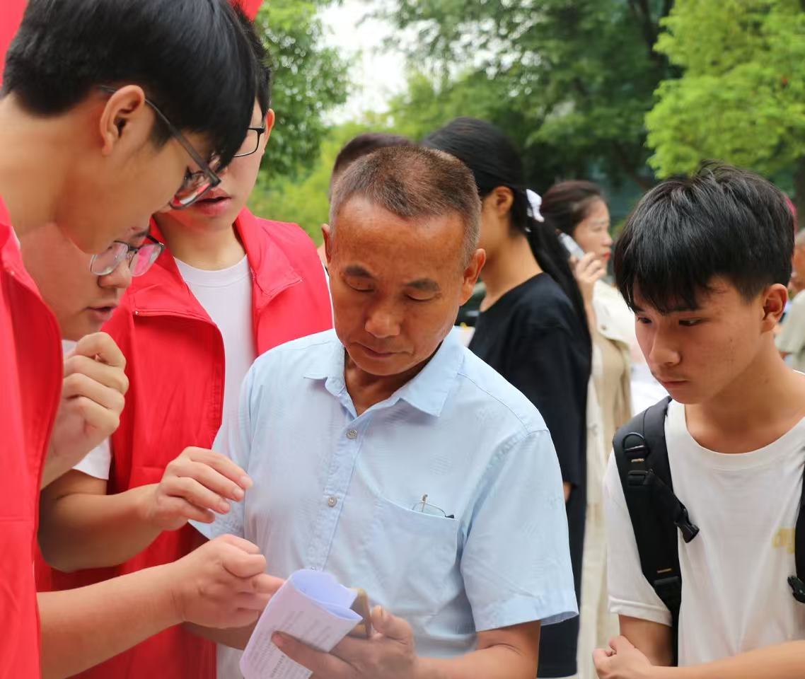 从“新”出发 以“技”立身 常德技师学院喜迎2026级新生
