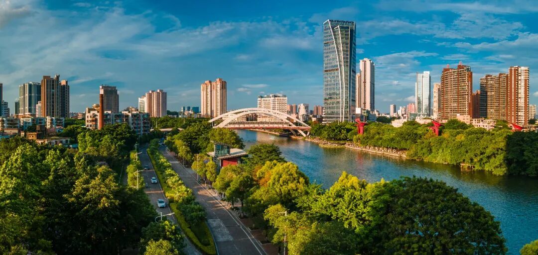 城在景中、景融于城。中山环境优美宜人,是一座宜居宜业的湾区幸福之城。