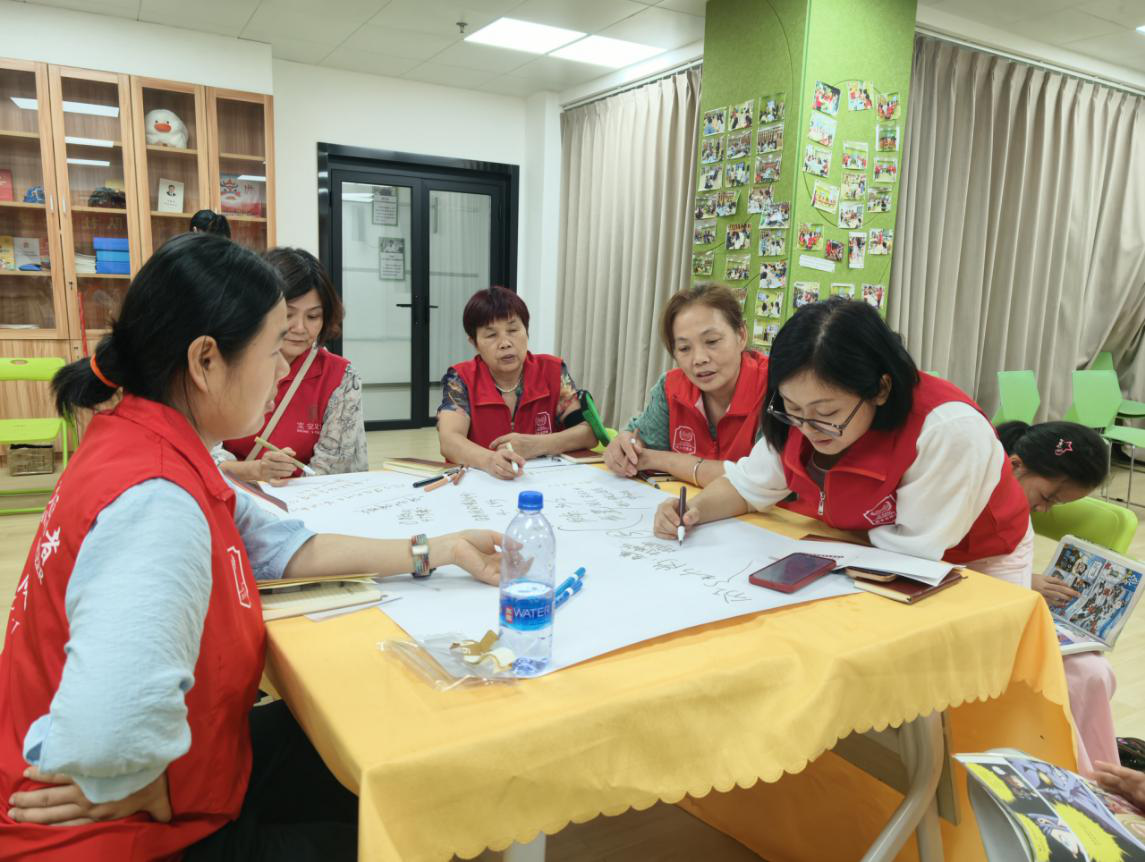 入户有方、应急不慌：西乡街道固戍社区“志愿赋能，服务致远”志愿者技能培训