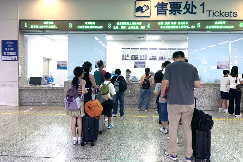同比增长近四成!这个车站如何应对空前客流?