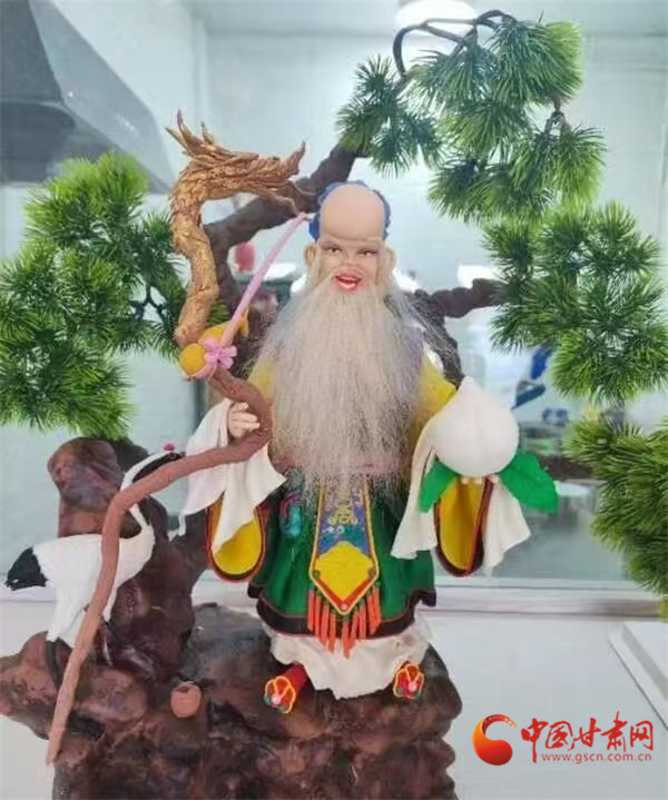 高杰的面塑作品