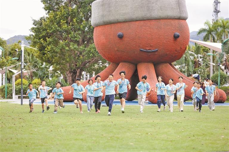第四届“关爱新业态劳动者——小候鸟东鹏研学”深圳专场