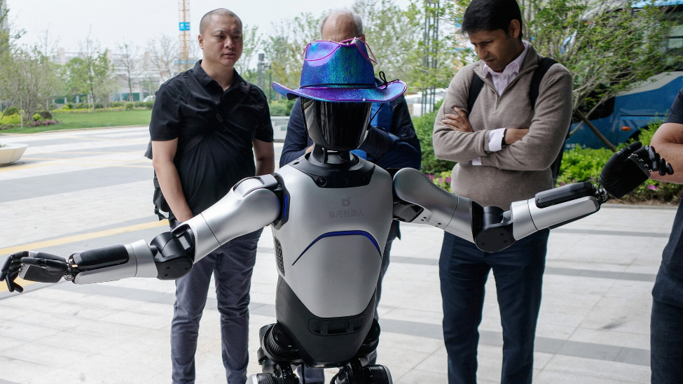Foreign Visitors Pay $15,000 to See China's Tech Revolution