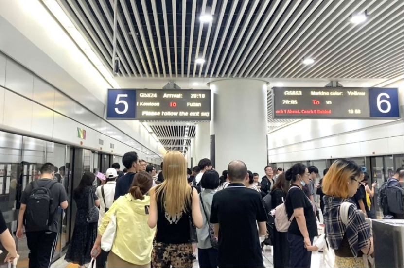同比增长近四成!这个车站如何应对空前客流?