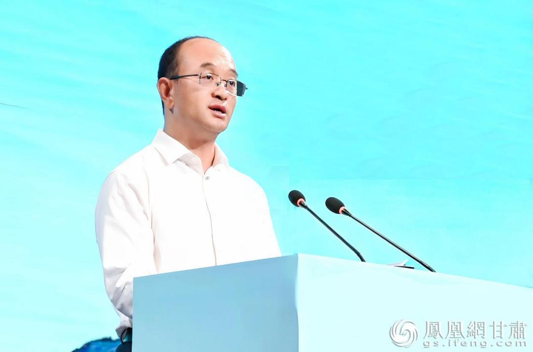 平凉市市长李荣表示，此次活动为陇原大地与台港澳企业深化合作搭建了平台。