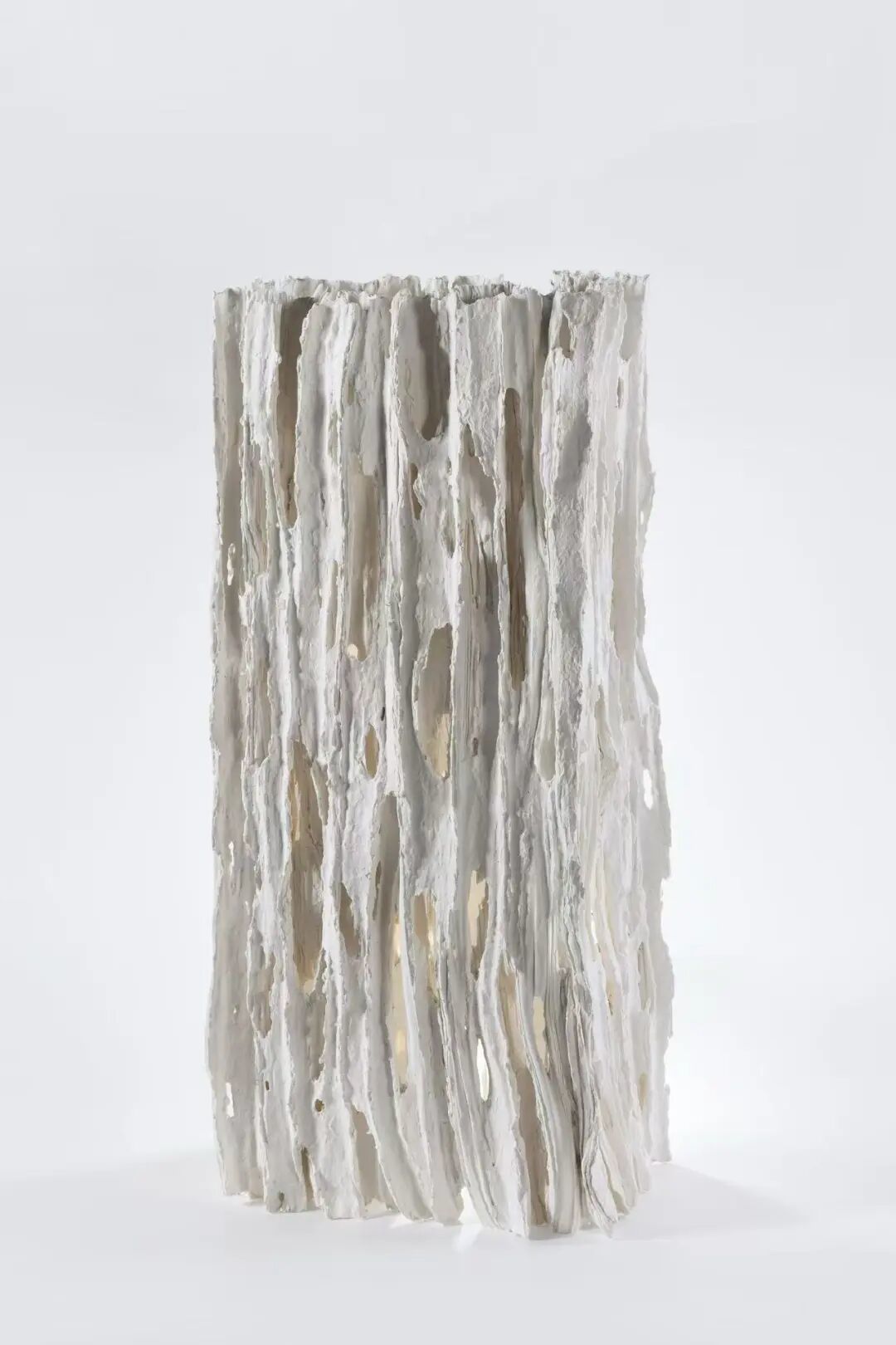 李婳《山册》