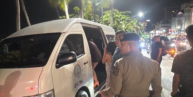 美军航母抵泰国上岸休息，四晚消费破亿！警方连夜抓25名性工作者