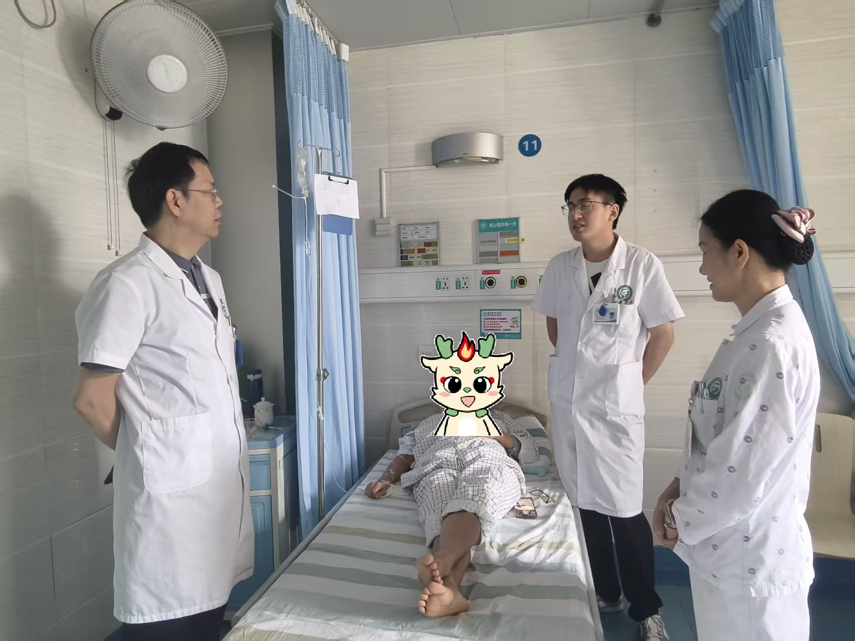 医生现场查房