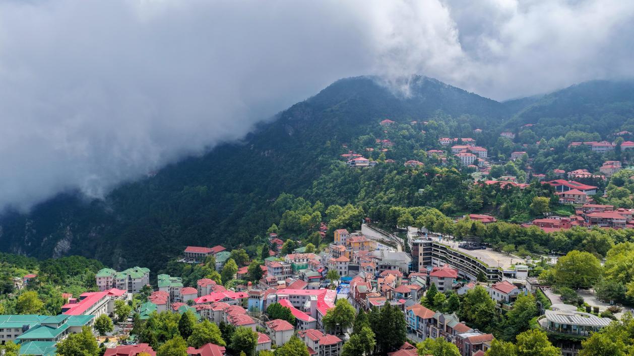 “望庐归来，自在天街” 庐山云庐天街开启文旅消费新场景