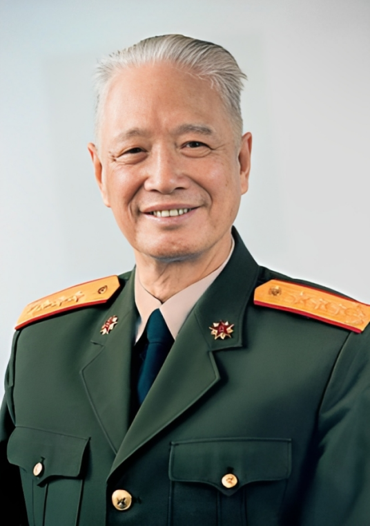 张震