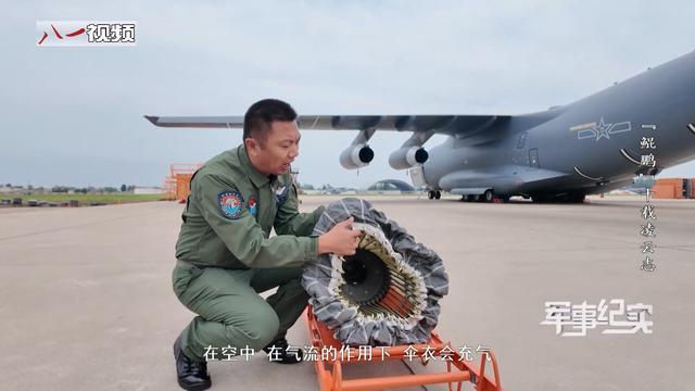 运油20与“阵风”对接，首次给西方战机空中加油，用北约标准？