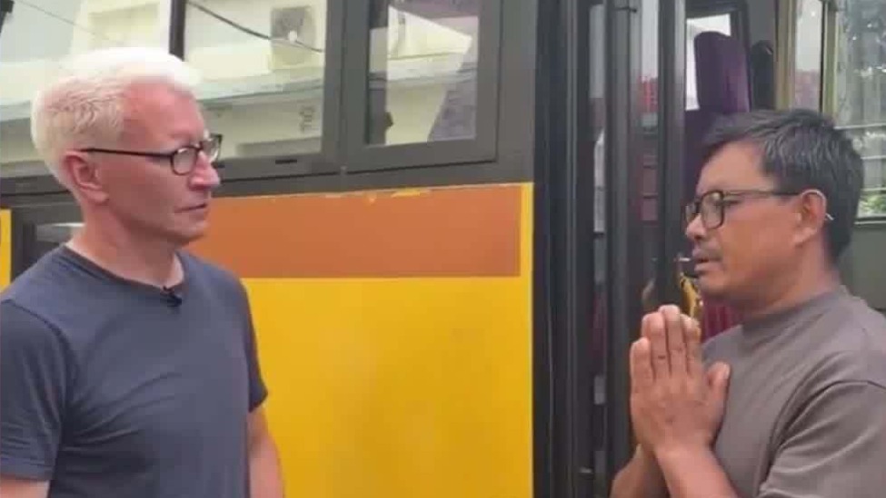 灾难下尼泊尔校车司机的心碎抉择：救了一车孩子，却永远失去了侄子