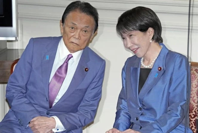 麻生太郎和高市早苗。