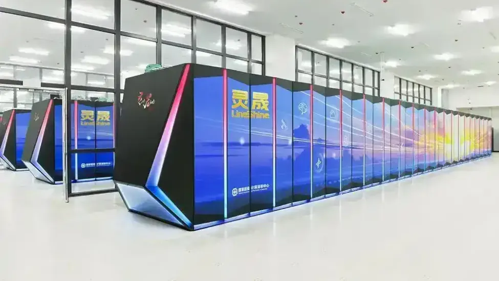 “灵晟”超算全球第一，日媒：中国向世界证明，即便在制裁下也能胜出