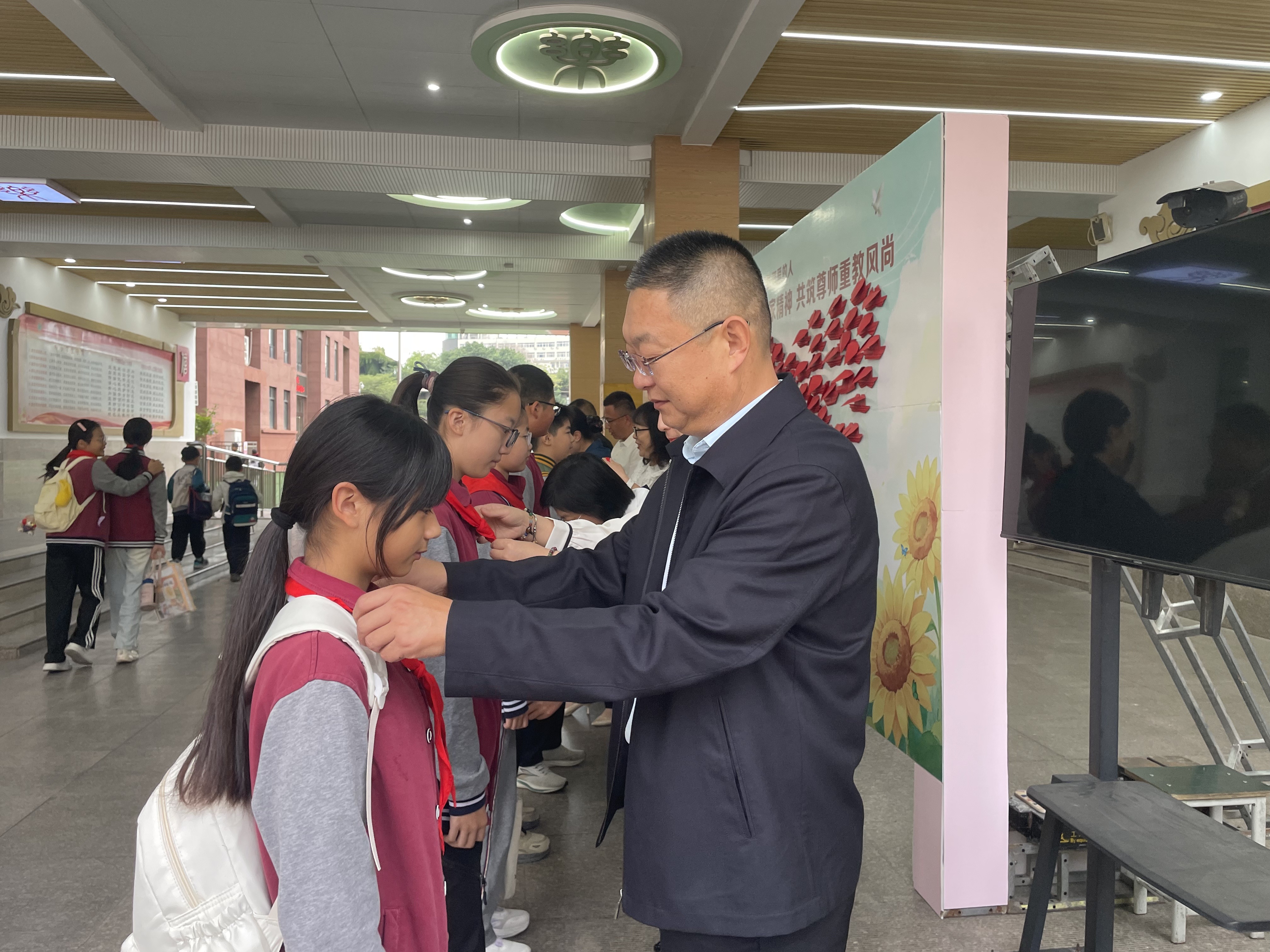 商丘市梁园区:礼赞耕耘者 暖心谢师恩