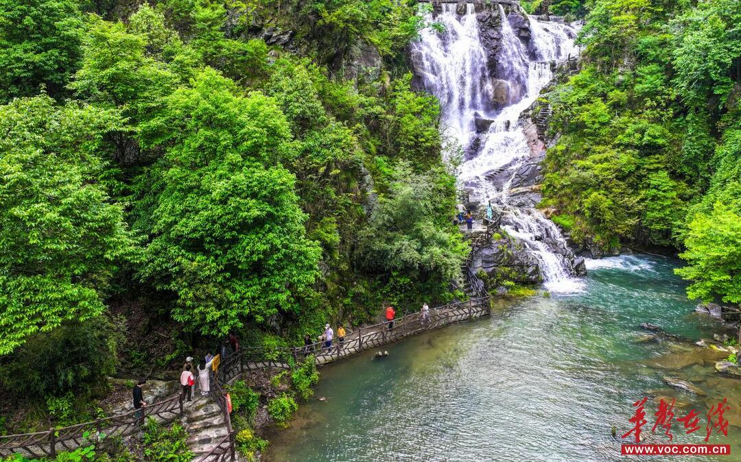 塔山大峡谷。周秀鱼春摄