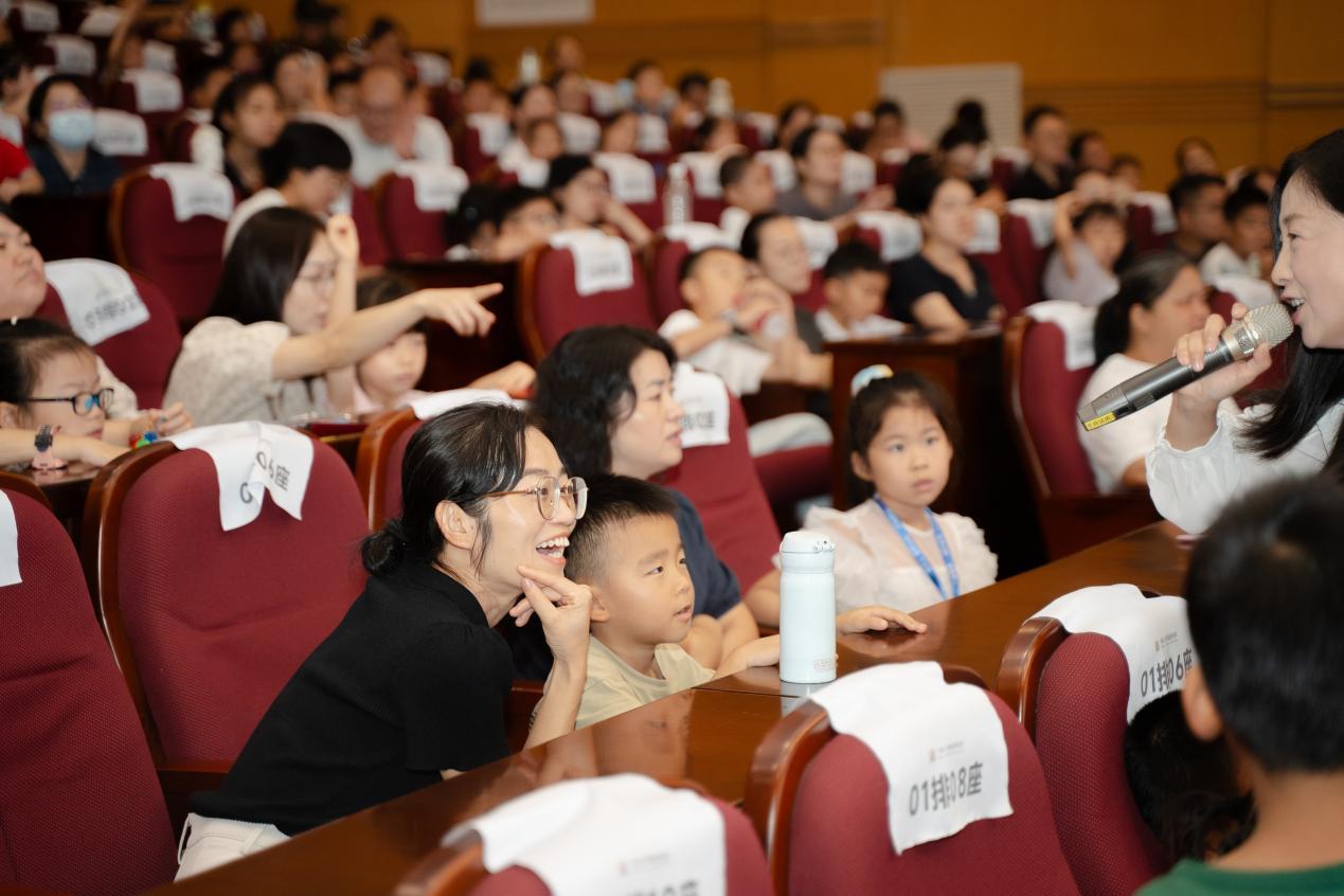 流沙绘红船 绘本悟初心！宁波这堂沉浸式开学第一课让红色信仰直抵少年心田
