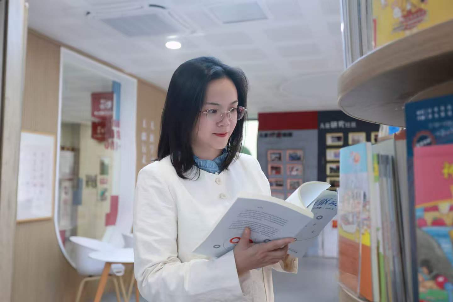 苏教有“方”|苏州工业园区第二实验小学党总支书记陈汉珍:慧爱润心,育无限可能儿童;深耕启智,促思维涌现课堂