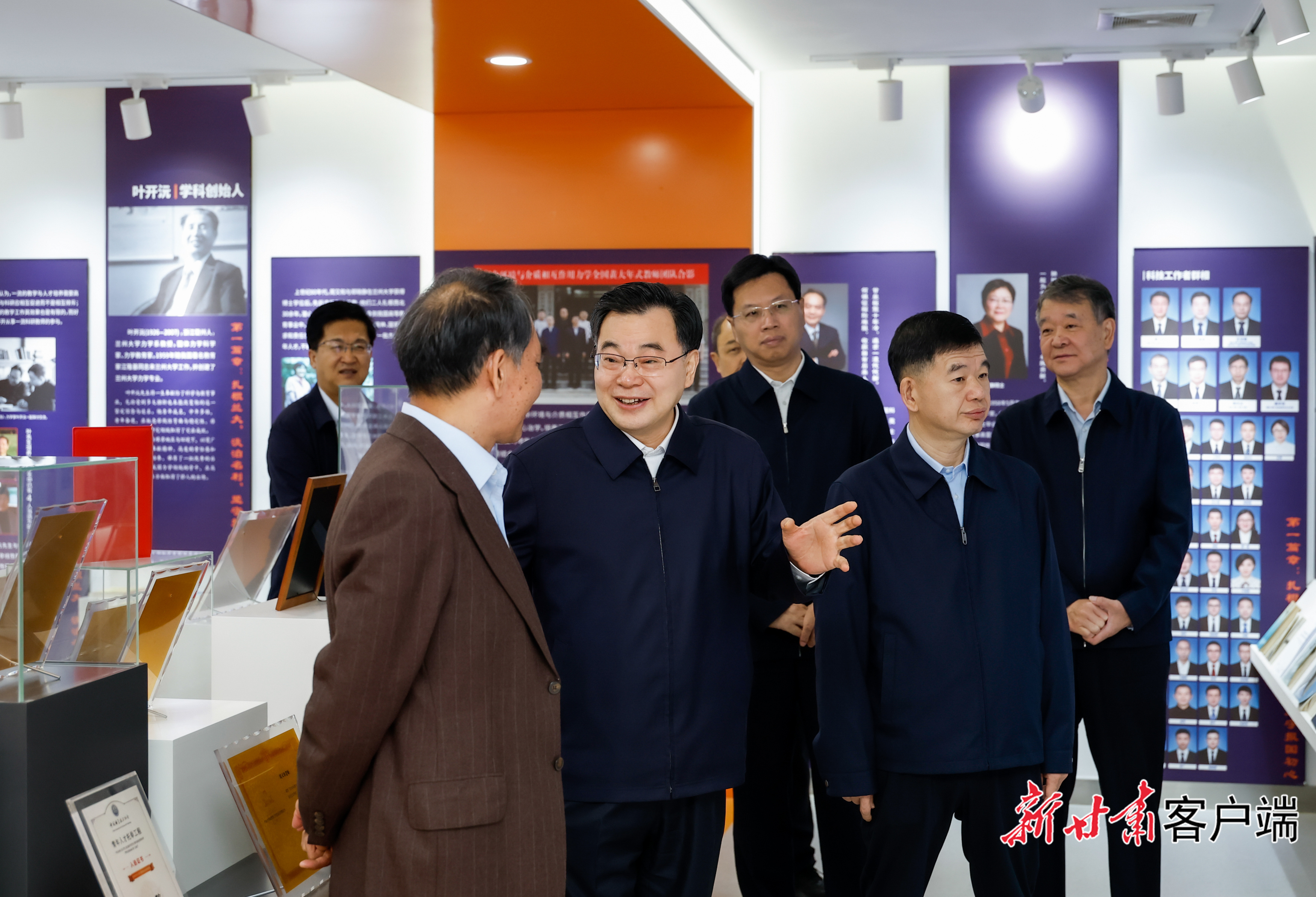 9月9日，省委书记、省人大常委会主任胡昌升调研教育工作并看望慰问教师，代表省委、省政府向全省广大教师和教育工作者致以节日祝贺和诚挚问候。新甘肃&middot;甘肃日报记者　孟捷
