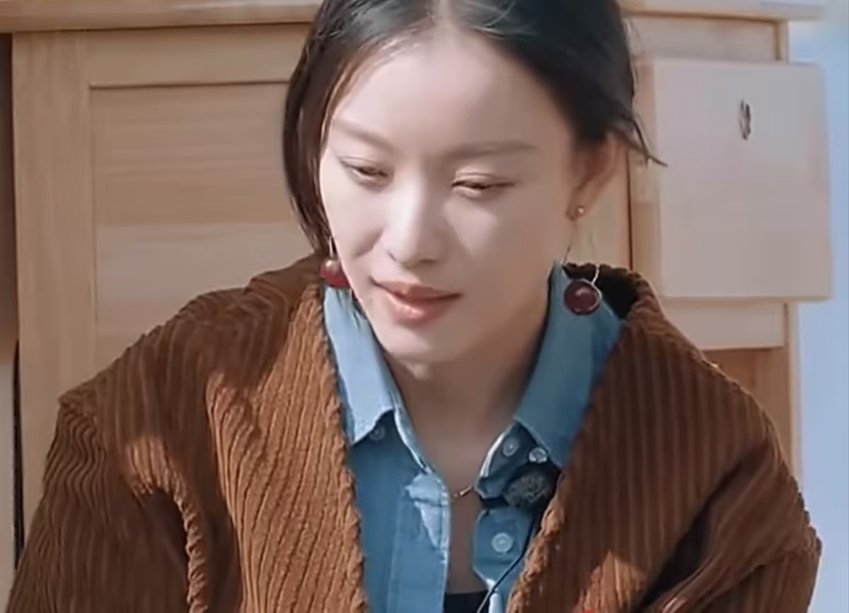 倪妮曾自曝是恋爱脑 会在感情里百分之百付出